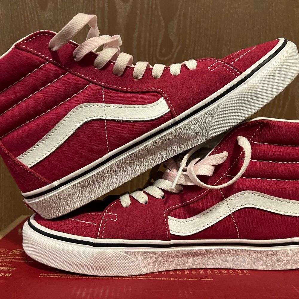 Vans - Picture 3 of 9